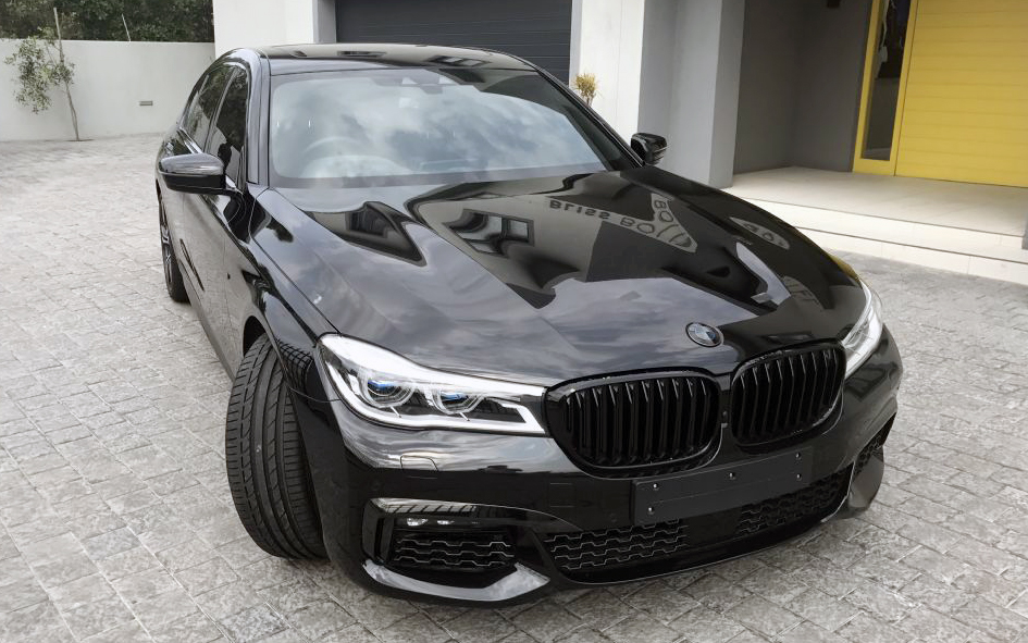 BMW 7シリーズ G11 G12 ブラックカーボン製グリル2016-2018 ダブルバー
